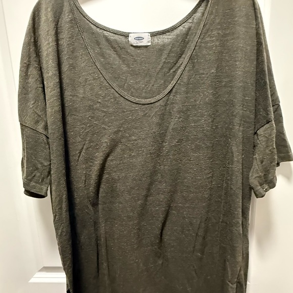 Old Navy Tops - Old Navy Short Sleeve Olive Tee